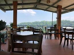 Sharon Inn