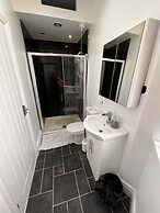 Hoopers Sandy Beach Guest Rooms