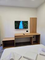 Azure Hotel Dhermi
