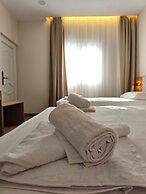 Azure Hotel Dhermi