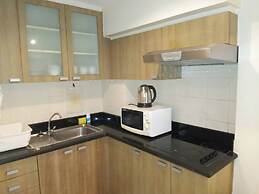 5C - 2 Bedroom Downtown Apartment With Shared Pool