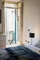 Estate4home - Trevi Fountain Apartment