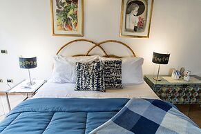 Estate4home - Trevi Fountain Apartment
