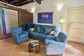 Estate4home - Trevi Fountain Apartment
