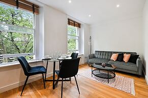 Avari Apartments – Gray’s Collection