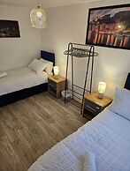 City Classic- Remarkable 3-bed House in Birmingham