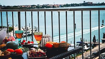 Canal Bellavista by Ca-sa Check