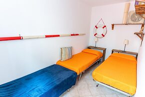 Casa Aprilia by Ca-sa Check
