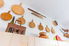 Casa Aprilia by Ca-sa Check