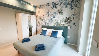 Fairmont Seafront Acquamarine Suite by Ca-sa Check