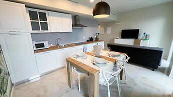 Fairmont Seafront Acquamarine Suite by Ca-sa Check