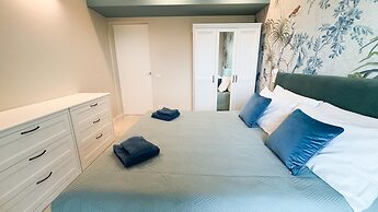 Fairmont Seafront Acquamarine Suite by Ca-sa Check