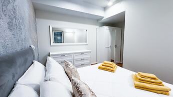 Fairmont Seafront Venice Suite by Ca-sa Chec