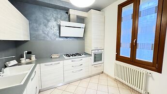 Lady Teresa Apartment by Ca-sa Check