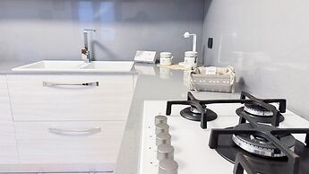 Lady Teresa Apartment by Ca-sa Check