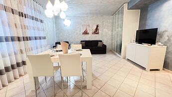Lady Teresa Apartment by Ca-sa Check
