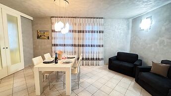 Lady Teresa Apartment by Ca-sa Check