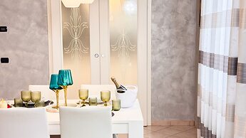 Lady Teresa Apartment by Ca-sa Check