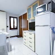 Alicetta Apartment by Ca-sa Check