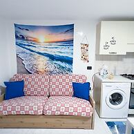 Alicetta Apartment by Ca-sa Check