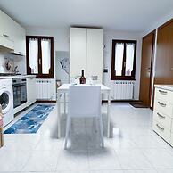 Alicetta Apartment by Ca-sa Check