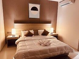 The Lodgers Luxury Hotel Near GolfCourse