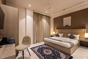 The Lodgers Luxury Hotel Near GolfCourse