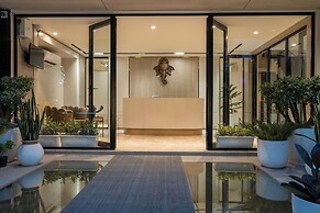 The Lodgers Luxury Hotel Near GolfCourse