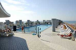 Charming Flat With Shared Pool - Beahost