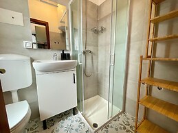 Adorable Studio With Shared Pool