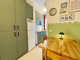 Adorable Studio With Shared Pool