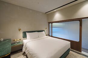 PAPO'A HARBOR HOTEL