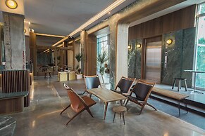 PAPO'A HARBOR HOTEL