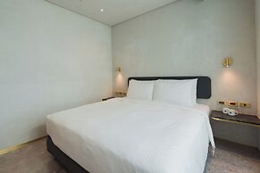 PAPO'A HARBOR HOTEL
