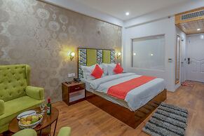 Hyacinth Hotel