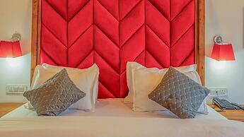 Hyacinth Hotel