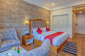 Hyacinth Hotel
