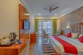 Hyacinth Hotel