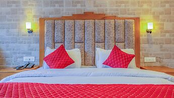 Hyacinth Hotel