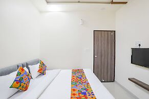 Fabexpress Radiant Guest House