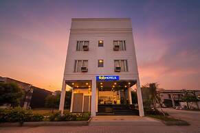 Fabhotel The Premium Villa
