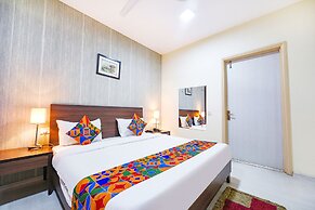 Fabhotel The Mikado