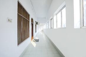 Fabhotel Madhuri Annex