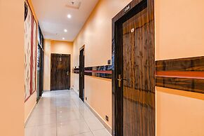Fabhotel Royal Park Inn