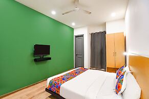Fabhotel The Luxe Inn