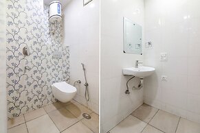 Fabhotel Starlight