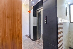 Fabhotel Starlight