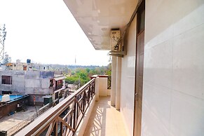 Fabhotel Starlight