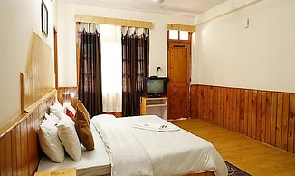 Fabhotel Mahavir