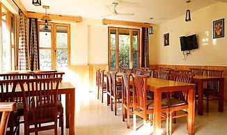 Fabhotel Mahavir